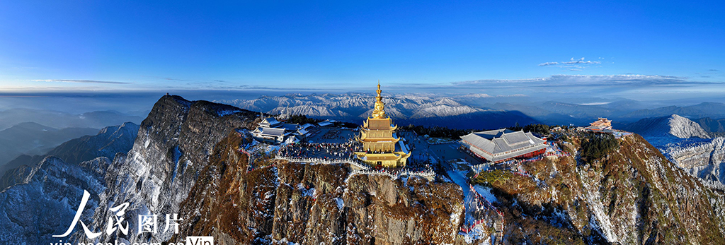 四川樂山：峨眉山冰雪旅游持續(xù)升溫【2】